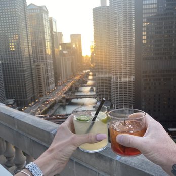 LH Rooftop - Cocktail Bars Near Me - Chicago, Illinois