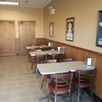 Al's Pizzeria - Pizza Near Me - Riverside, Illinois