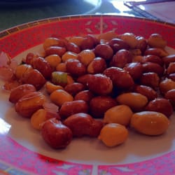Casual Chinese Plus - Complimentary fried peanuts