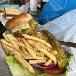 Timberline Deli - Green chile burger