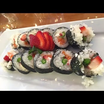 Lahaina Sushi Ko - Sunset roll - Sushi Bars Near Me - Lahaina, Hawaii