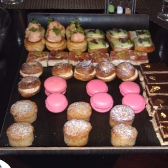 CDA - So pretty, contemporary teatime, and that's FIVE different kinds of sugar on the left. - French Near Me - Chicago, Illinois CDA - So pretty, contemporary teatime, and that's FIVE different kinds of sugar on the left. - French Near Me - Chicago, Illinois