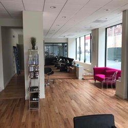 Bombshell Hair And Beauty Studio - Retail and waiting lounge