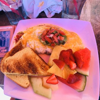 Park Cafe - Southwest omelette with egg whites and Hawaiian bread (suuuuuper sugary bread, heads up) - American Near Me - Litchfield Park, Arizona Park Cafe - Southwest omelette with egg whites and Hawaiian bread (suuuuuper sugary bread, heads up) - American Near Me - Litchfield Park, Arizona