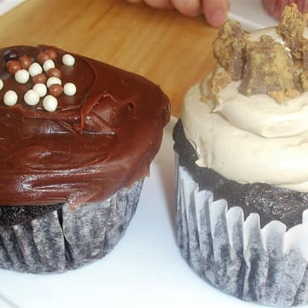 Bake - Guiness Cupcake and Peanut Butter Chocolate - Bakeries Near Me - Chicago, Illinois Bake - Guiness Cupcake and Peanut Butter Chocolate - Bakeries Near Me - Chicago, Illinois