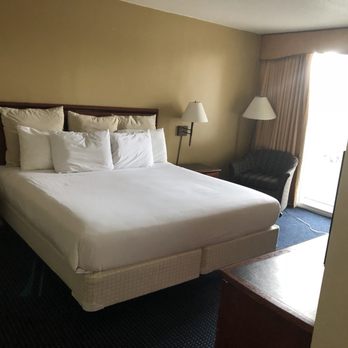 Silver Beach Hotel - Hotels Near Me - St. Joseph, Michigan