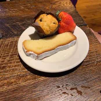 Black Powder Tavern - Sunday brunch Desert - New American Near Me - Wayne, Pennsylvania Black Powder Tavern - Sunday brunch Desert - New American Near Me - Wayne, Pennsylvania