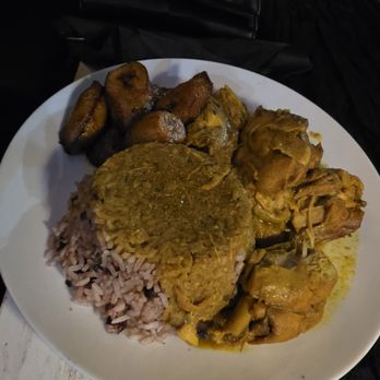 Irie Mon Cafe - Curry Chicken - Caribbean Near Me - Atlanta, Georgia
