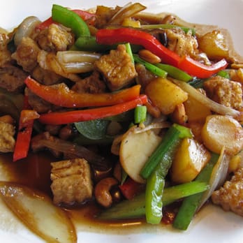LUV Thai Cuisine - Cashew tofu - Thai Near Me - Austin, Texas LUV Thai Cuisine - Cashew tofu - Thai Near Me - Austin, Texas