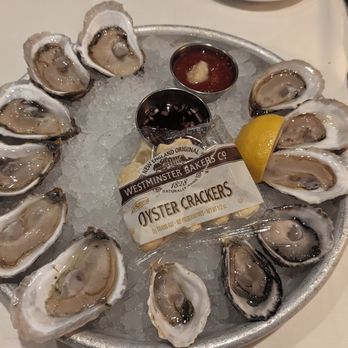 Old Ebbitt Grill - Happy Hour Oysters (Pemaquid, Belle du Jour, Kusshi) - Bars Near Me - Washington, DC, District of Columbia Old Ebbitt Grill - Happy Hour Oysters (Pemaquid, Belle du Jour, Kusshi) - Bars Near Me - Washington, DC, District of Columbia