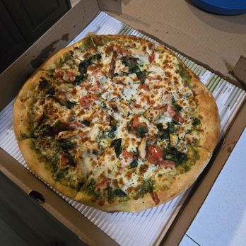 Zollo's Pizza - Chicken Pesto Pizza (hand tossed crust) - Pizza Near Me - PC Beach, Florida