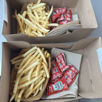 The Win-Dow Long Beach - Fries - Burgers Near Me - Long Beach, California The Win-Dow Long Beach - Fries - Burgers Near Me - Long Beach, California