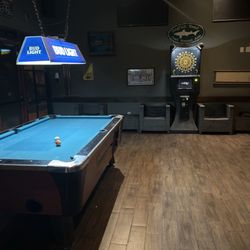 Midtown Tavern Sports Bar & Grill - Pool table in the smoking section