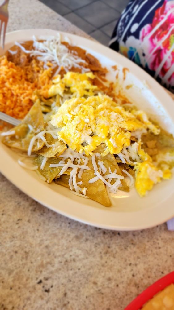 Restaurant Taqueria Los Paisanos — Mexican restaurant in Fontana