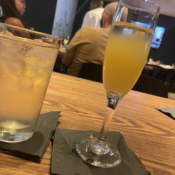 Smithy - Mimosas - Breakfast & Brunch Near Me - Dallas, Texas Smithy - Mimosas - Breakfast & Brunch Near Me - Dallas, Texas
