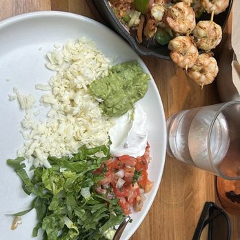 Cactus Restaurants - Kirkland - Large shrimp fajitas (4.25/5) - Tex-Mex Near Me - Kirkland, Washington