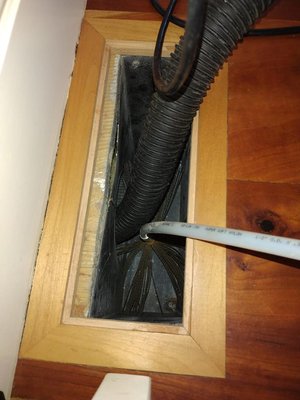 air duct cleaning - Our team proudly offers some of the best air duct cleaning services in the entire Bay Area. Our team is sure to be punctual, skilled, and hard working - we take care of our customers, working on your home as if it were our own. With years of experience and trained, licensed employees, we have established ourselves as one of the Bay's most trusted air duct cleaning contractors.