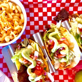 The Yard - Brisket tacos with a side of mac & cheese - Smokehouse Near Me - Owen Sound, Ontario The Yard - Brisket tacos with a side of mac & cheese - Smokehouse Near Me - Owen Sound, Ontario