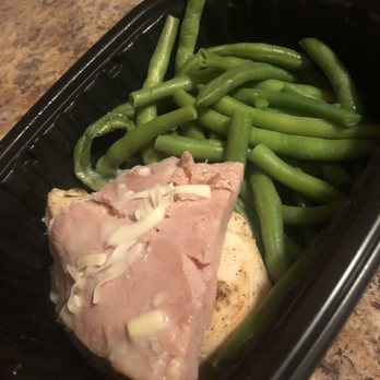 Clean Eatz - Eating chicken cordon bleu as I type my review - Cafes Near Me - Jacksonville, North Carolina
