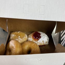 Thee Heavenly Donut - Raspberry and lemon filled donuts. So good!