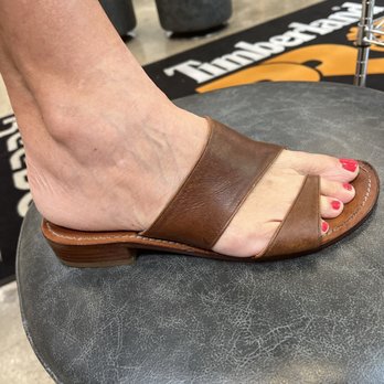 Wildwood Boots - Italian sandals restored to mint condition - Shoe Stores Near Me - Thousand Oaks, California Wildwood Boots - Italian sandals restored to mint condition - Shoe Stores Near Me - Thousand Oaks, California