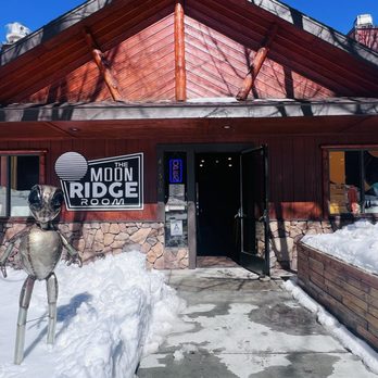 The Moonridge Room - Front entrance to restaurant? - Beer Bar Near Me - Big Bear Lake, California