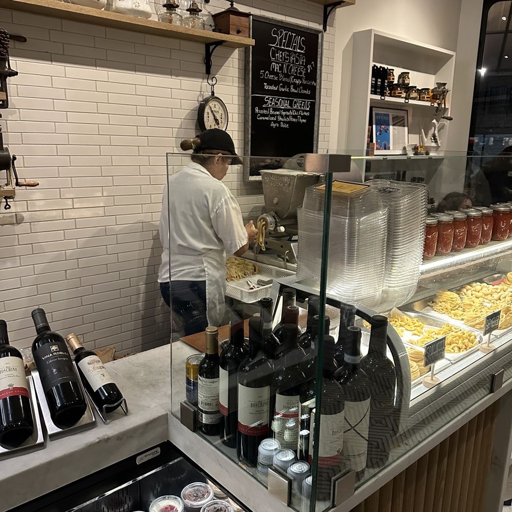 Forma Pasta Factory - Pasta Shops Near Me - Brooklyn, New York Forma Pasta Factory - Pasta Shops Near Me - Brooklyn, New York