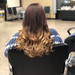 Tangles Salon