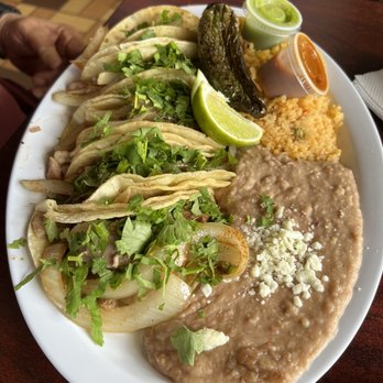 El Taco Shop - Little taco plate with carnitas - Mexican Near Me - Mocksville, North Carolina El Taco Shop - Little taco plate with carnitas - Mexican Near Me - Mocksville, North Carolina