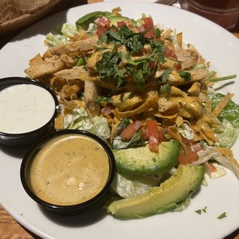 Chili's - Grilled chicken salad - Tex-Mex Near Me - Diamond Bar, California