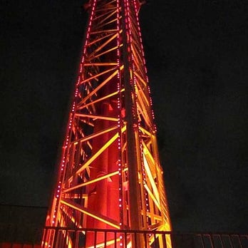 The Strat - Big Shot at Night - Amusement Parks Near Me - Las Vegas, Nevada The Strat - Big Shot at Night - Amusement Parks Near Me - Las Vegas, Nevada