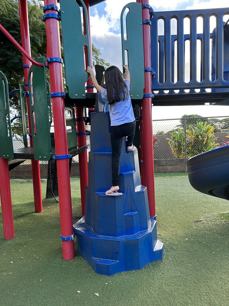 Wailuku Elementary School Park Logo