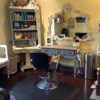 Rahna Morgan Hairstylist - Hair Stylists Near Me - Keller, Texas Rahna Morgan Hairstylist - Hair Stylists Near Me - Keller, Texas