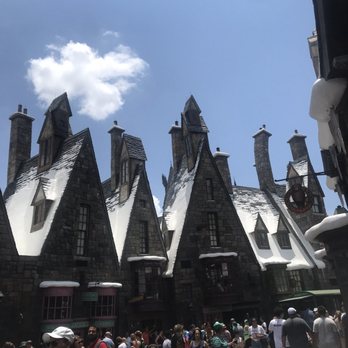 Universal Studios Florida - Harry Potter - Amusement Parks Near Me - Orlando, Florida