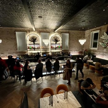 Lady Slipper - Inside - Cocktail Bars Near Me - Bentonville, Arkansas