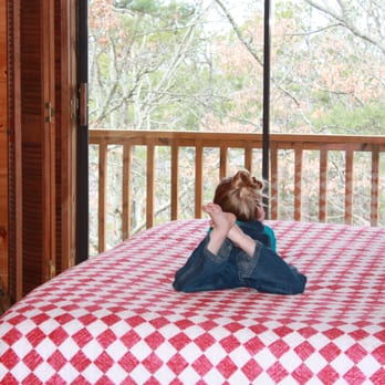Peckerwood Knob Cabins - Vacation Rentals Near Me - Smithville, Oklahoma Peckerwood Knob Cabins - Vacation Rentals Near Me - Smithville, Oklahoma