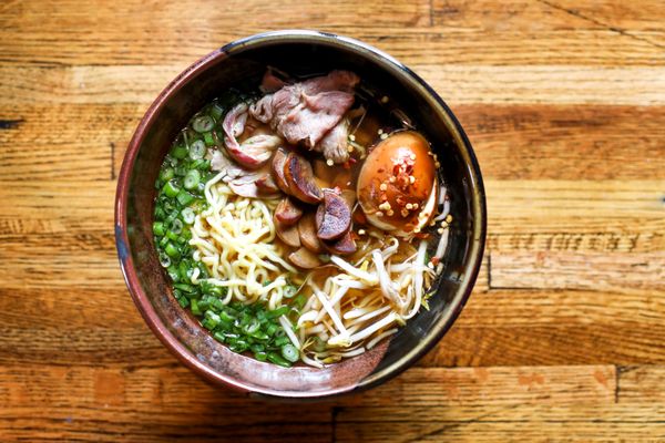 Glo Noodle House by null