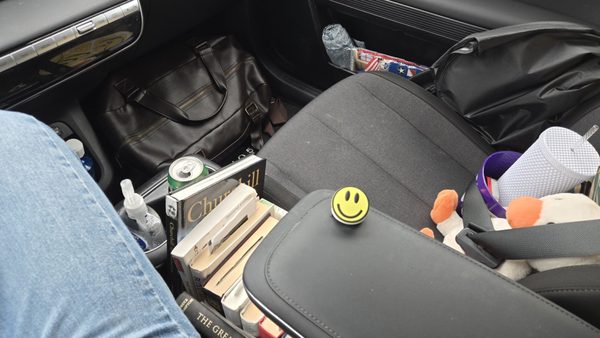 Sweet Hut Bakery & Cafe by null