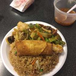 Spring City - Chicken in Garlic Sauce and Hot and Sour Soup.