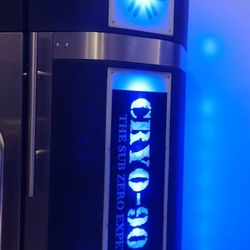 Cryo 90065 - The cryo booth. Only your head is above. It's such an exhilarating feeling!