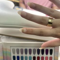 Luxy Nails Salon