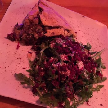 Pie Bar - Steak & Potato Pie (4.5/5) - Cocktail Bars Near Me - Seattle, Washington Pie Bar - Steak & Potato Pie (4.5/5) - Cocktail Bars Near Me - Seattle, Washington