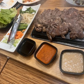 Hino Oishi - Lettuce wrap fresh off the hot stone! - Japanese Near Me - Fresno, California Hino Oishi - Lettuce wrap fresh off the hot stone! - Japanese Near Me - Fresno, California