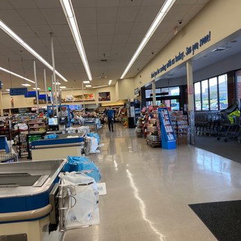 Food Lion - Waiting for customer service. 2 people have already told me someone would be right with me. Not very good customer service. - Grocery Near Me - Concord, North Carolina Food Lion - Waiting for customer service. 2 people have already told me someone would be right with me. Not very good customer service. - Grocery Near Me - Concord, North Carolina