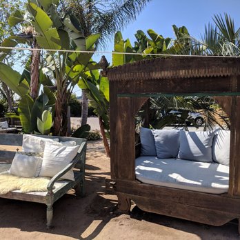 Four Moons Spa - Relax outdoors while you await your treatment. - Day Spas Near Me - Encinitas, California