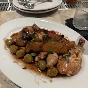 Segreto Italia - Chicken Scar something. 1/2 Chicken, olives, mushrooms, potatoes, sausage. - Wine Bars Near Me - Delray Beach, Florida Segreto Italia - Chicken Scar something. 1/2 Chicken, olives, mushrooms, potatoes, sausage. - Wine Bars Near Me - Delray Beach, Florida