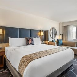 The Royal Sonesta Houston Galleria - Royal sonesta houston room High Floor King
