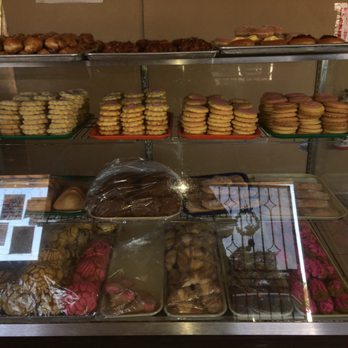 La Popular Bakery - a variety of baked goods - Bakeries Near Me - Pearsall, Texas La Popular Bakery - a variety of baked goods - Bakeries Near Me - Pearsall, Texas
