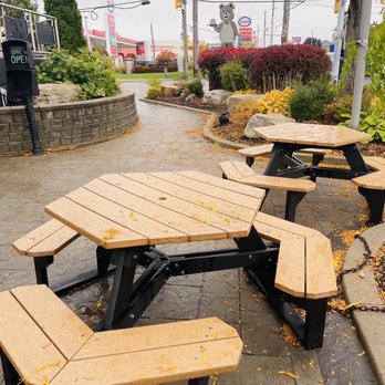 Teddy’s - a picnic table in a park - Delis Near Me - Oshawa, Ontario