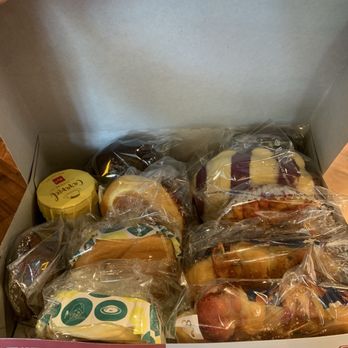 85°C Bakery Cafe-Fairfield - Love - Bakeries Near Me - Fairfield, California 85°C Bakery Cafe-Fairfield - Love - Bakeries Near Me - Fairfield, California
